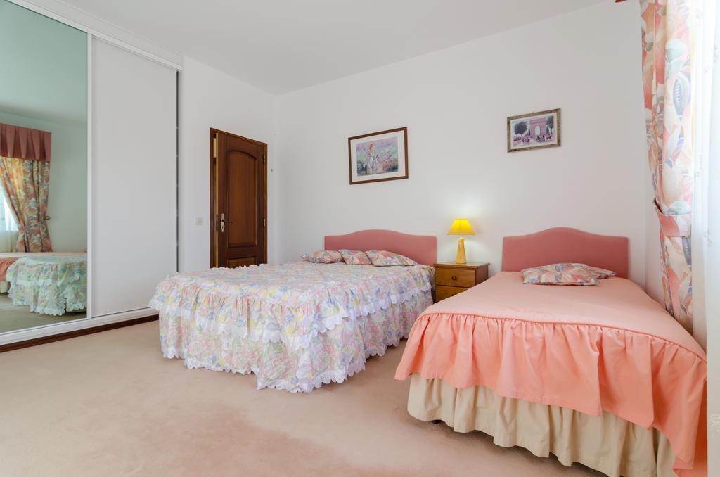 Villa Do Monte Monte Raposo Szoba fotó